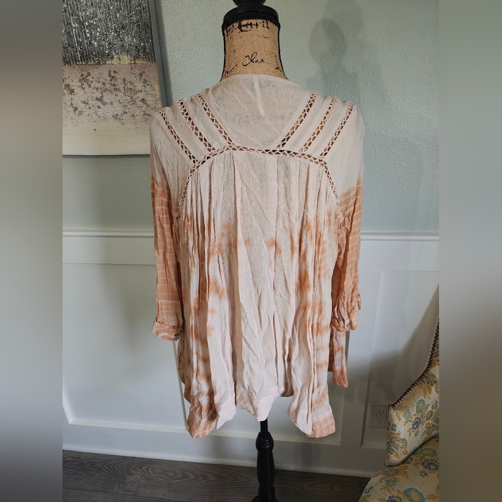 Free People Tie Dye Me Down V- Neck Tunic Size Large - Picture 3 of 5